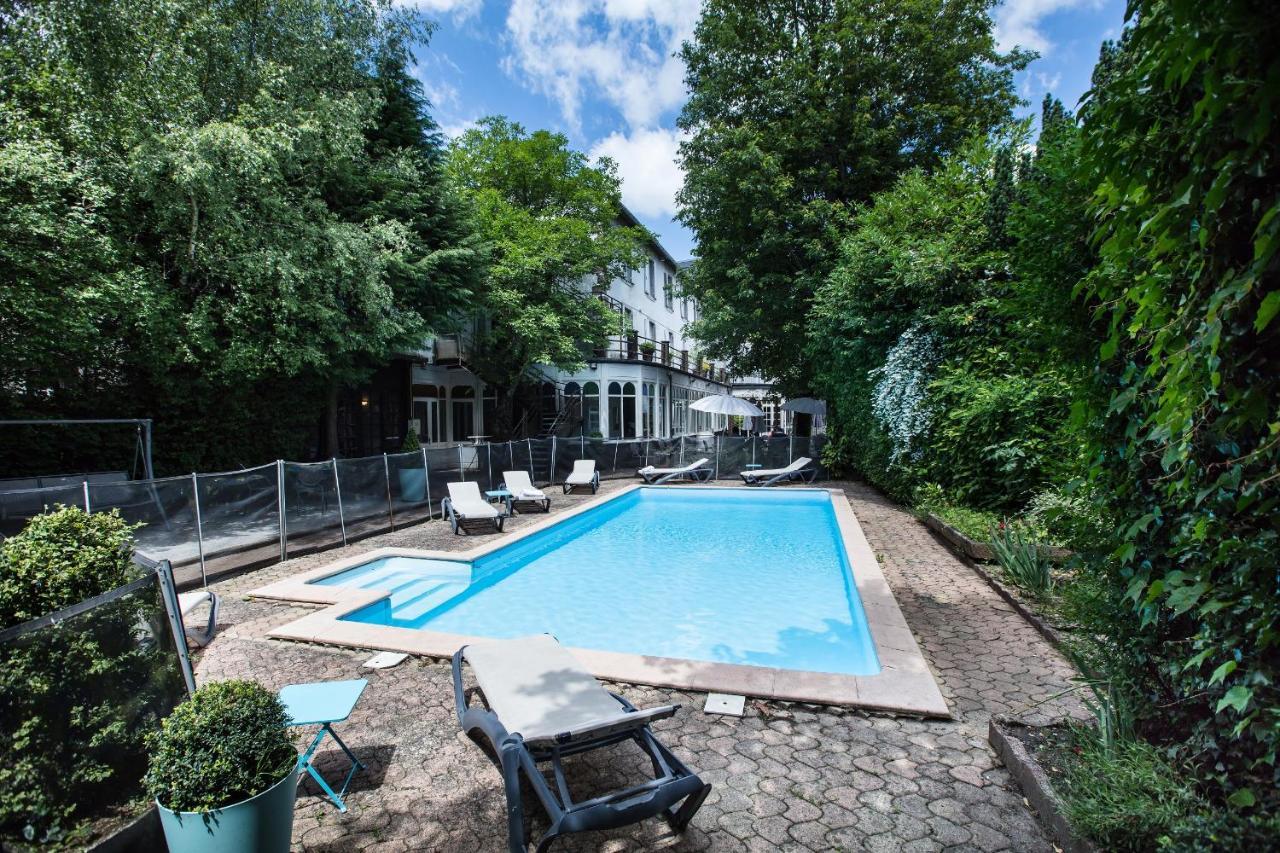 Hotel Au Pavillon Du Frene Lacaune Exteriör bild